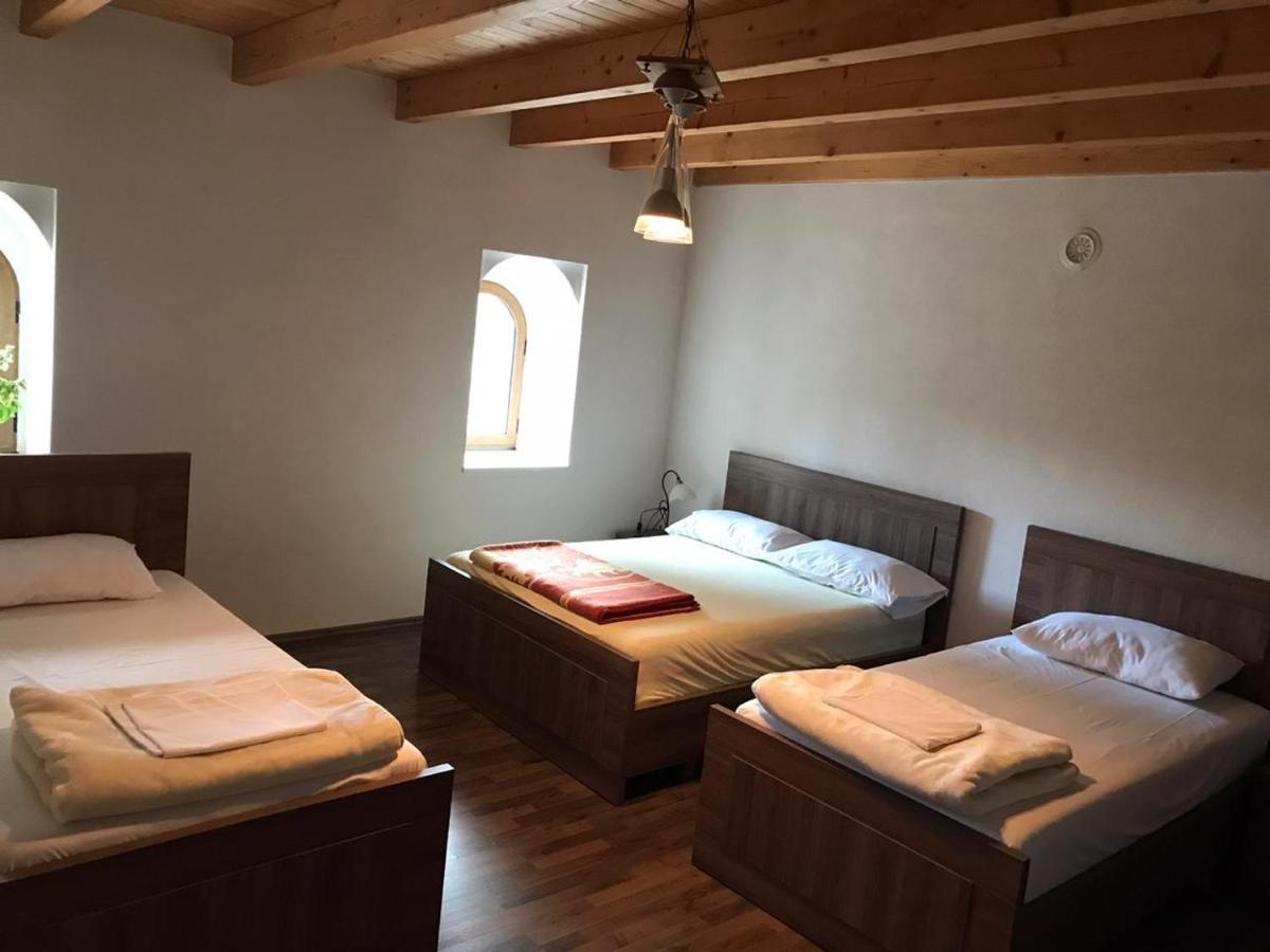 Bujtina Gjana Hotel Kukes Kültér fotó