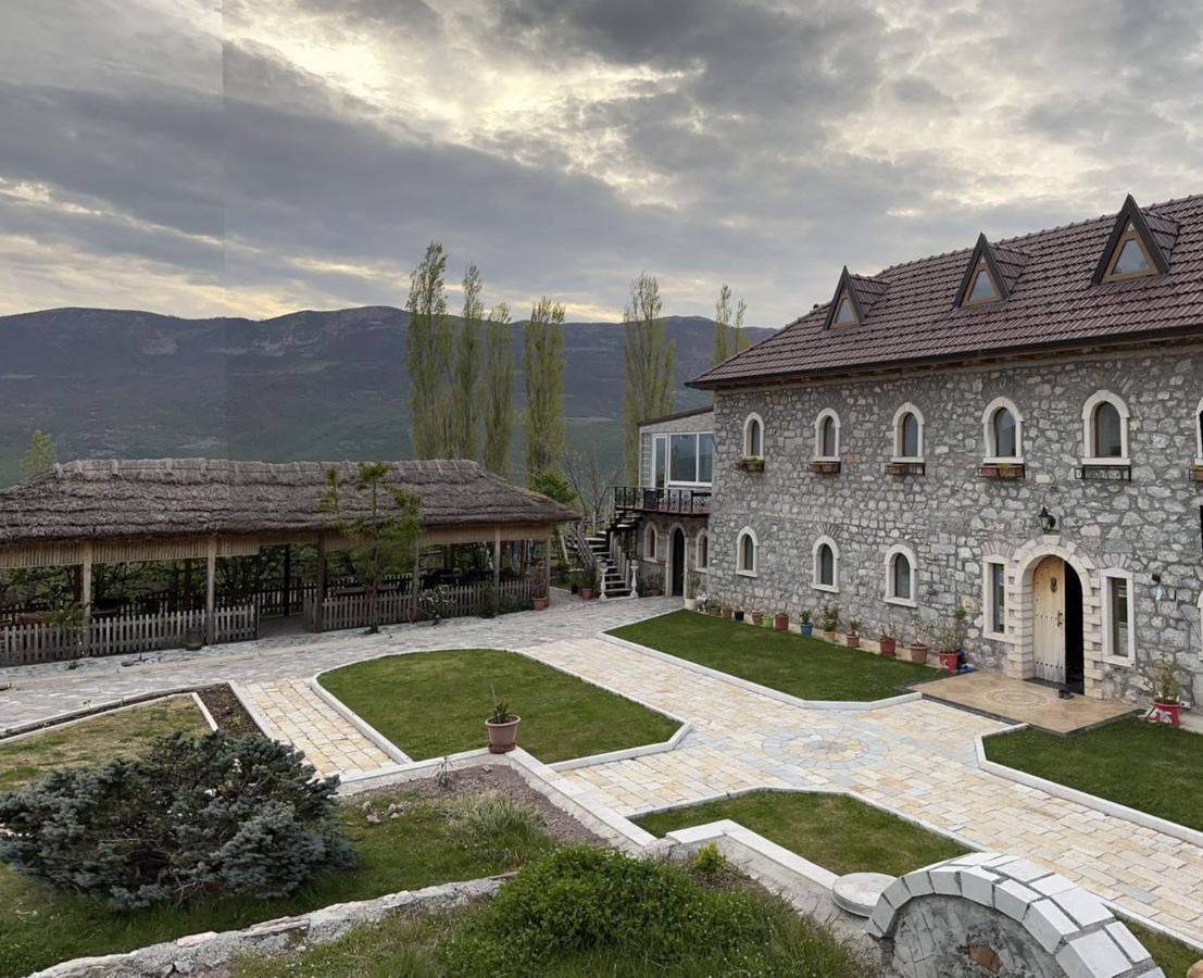 Bujtina Gjana Hotel Kukes Kültér fotó