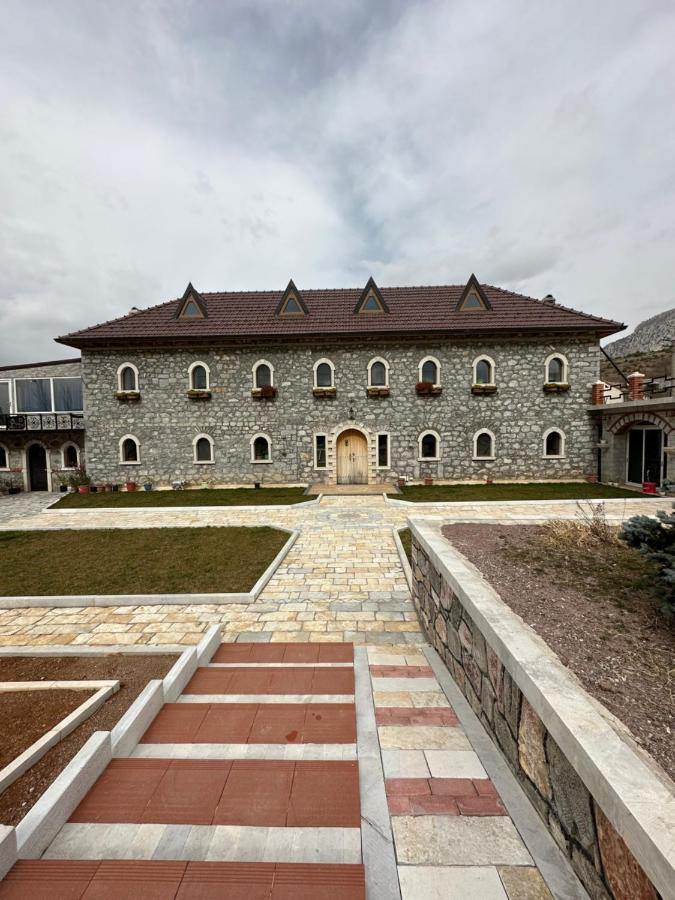 Bujtina Gjana Hotel Kukes Kültér fotó