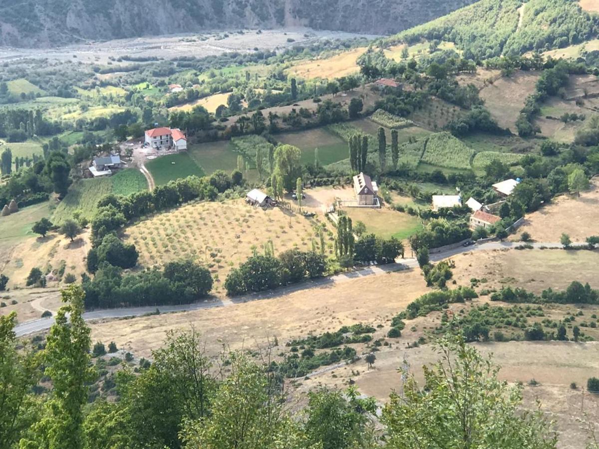 Bujtina Gjana Hotel Kukes Kültér fotó