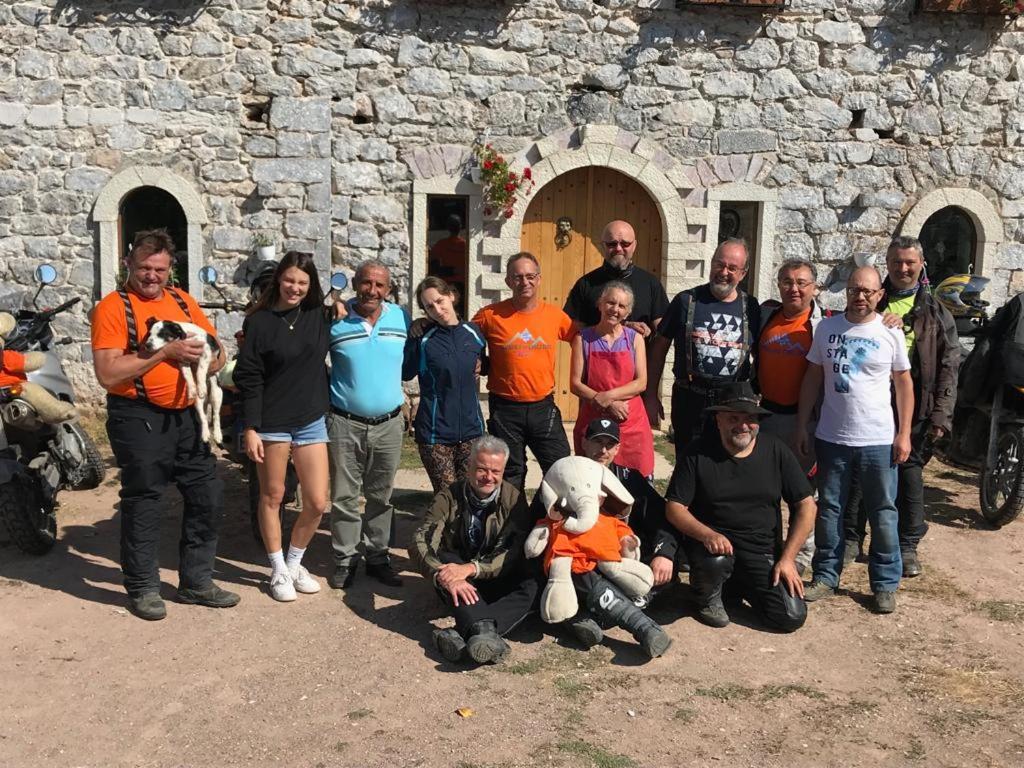Bujtina Gjana Hotel Kukes Kültér fotó