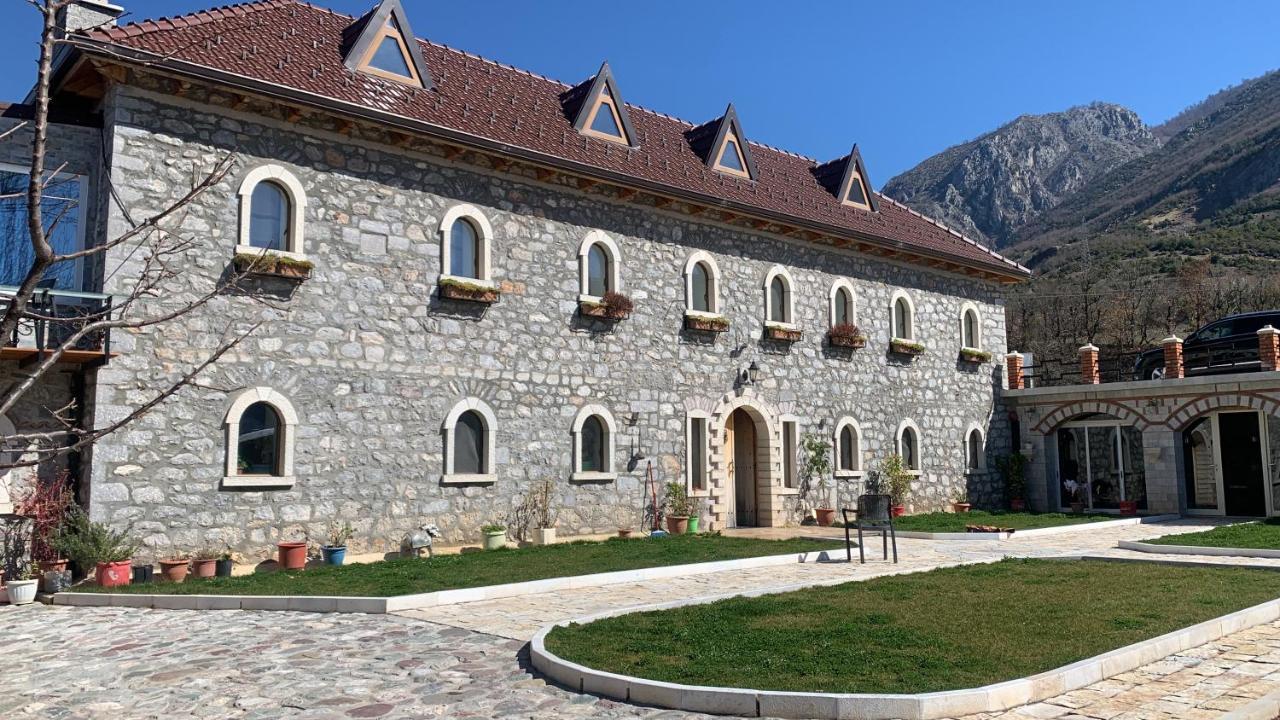 Bujtina Gjana Hotel Kukes Kültér fotó