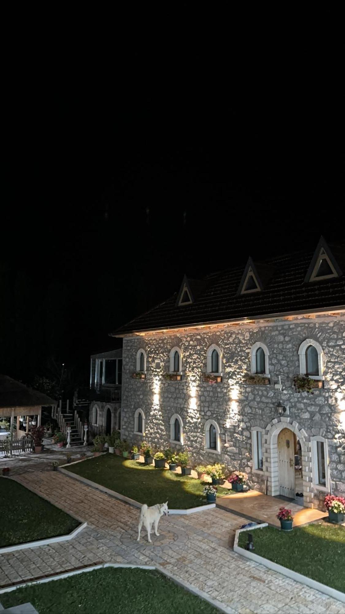 Bujtina Gjana Hotel Kukes Kültér fotó
