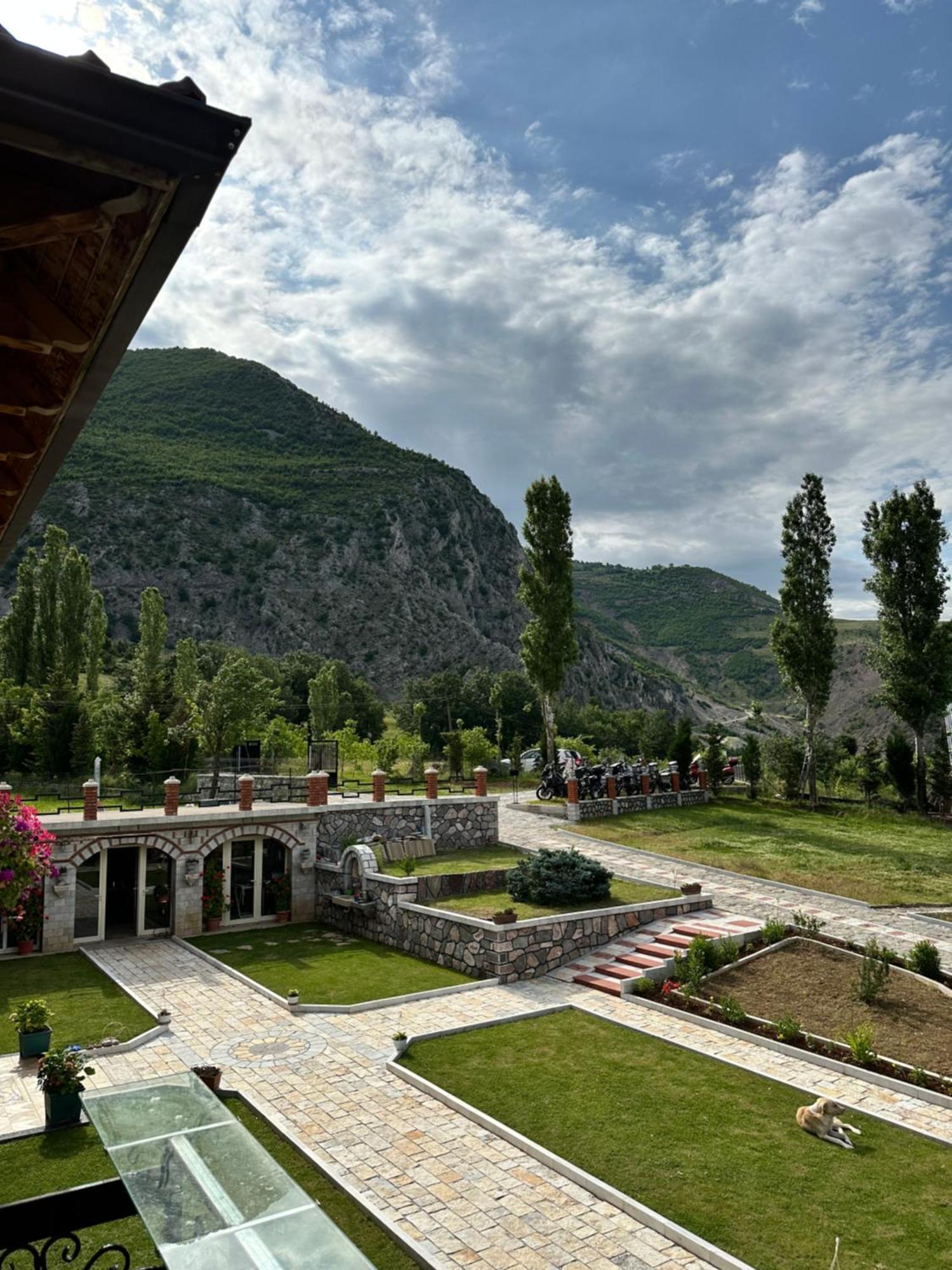 Bujtina Gjana Hotel Kukes Kültér fotó