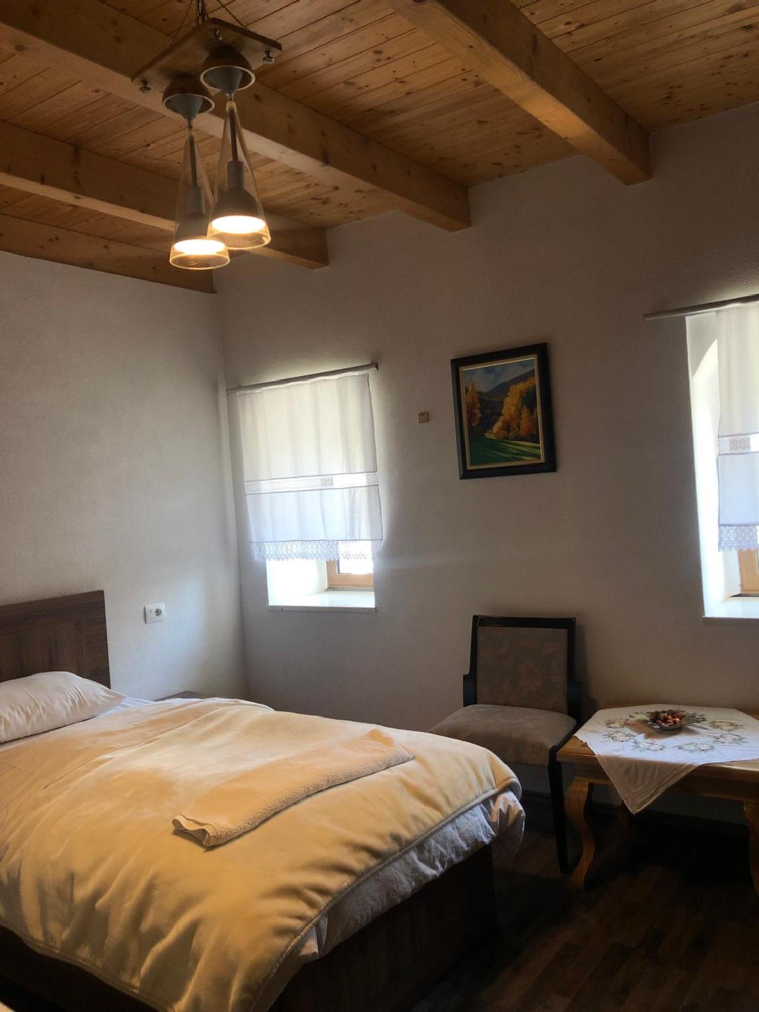 Bujtina Gjana Hotel Kukes Kültér fotó
