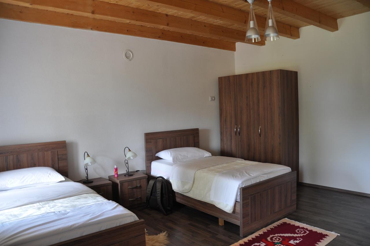 Bujtina Gjana Hotel Kukes Kültér fotó